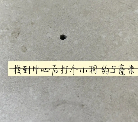 崇礼瓷砖空鼓维修公司专业解答在瓷砖铺贴过程中，如果砂料搅拌不均匀，将会带来以下问题